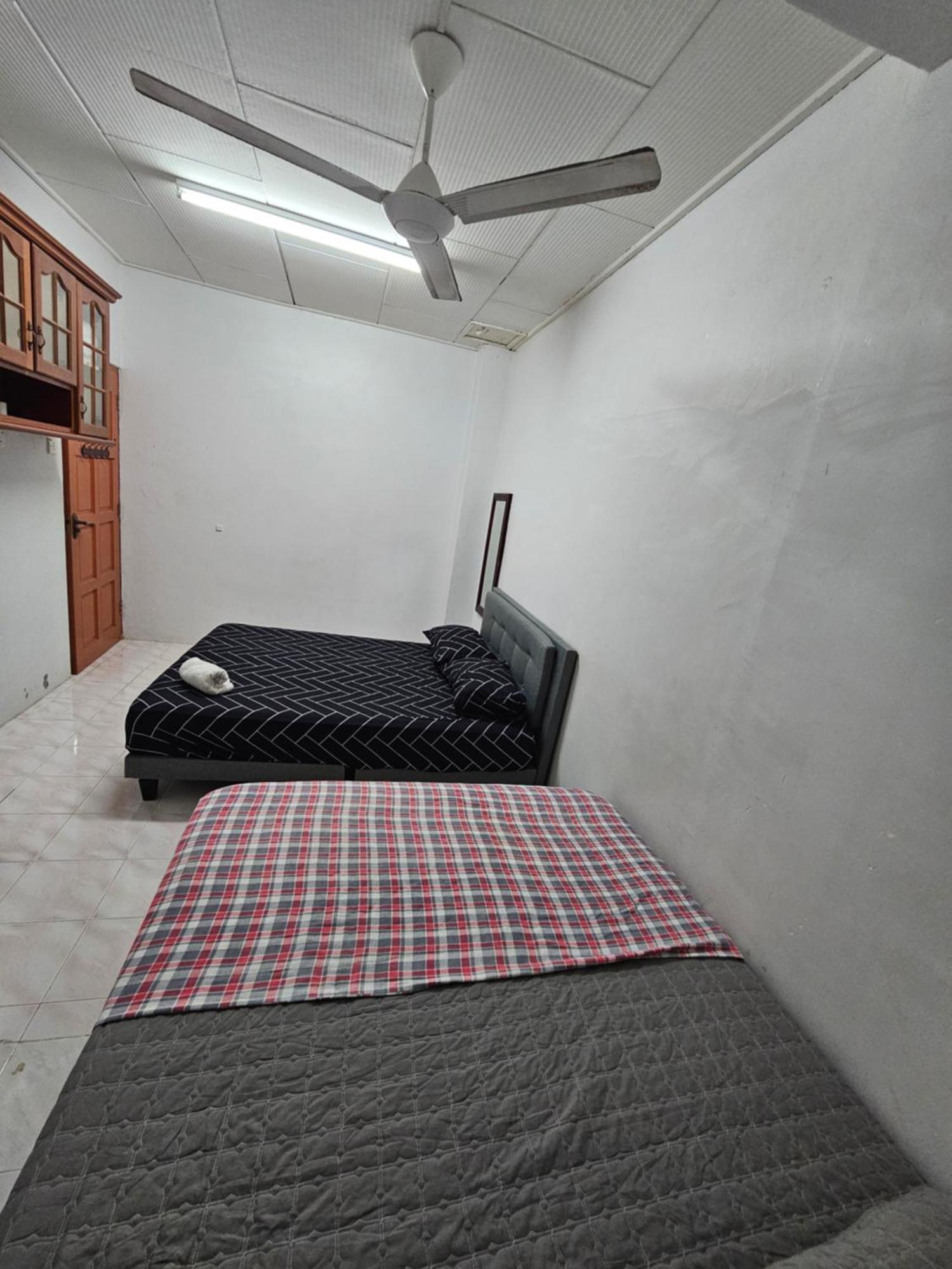 Ruhani Homestay 3 Kb - 4 Bedroom Fully Airconditioned With Wifi & Netflix Kota Bharu Eksteriør bilde