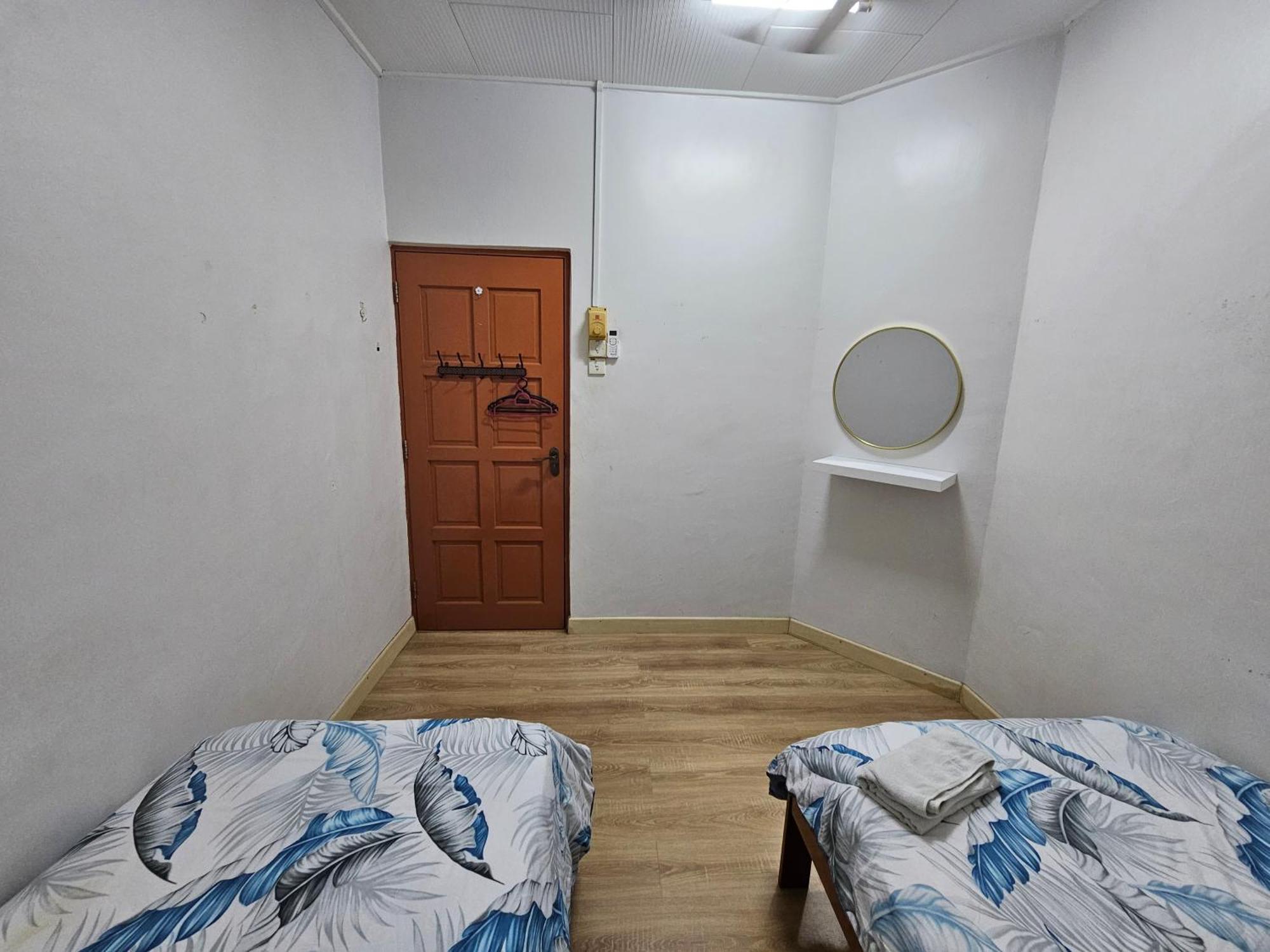 Ruhani Homestay 3 Kb - 4 Bedroom Fully Airconditioned With Wifi & Netflix Kota Bharu Eksteriør bilde