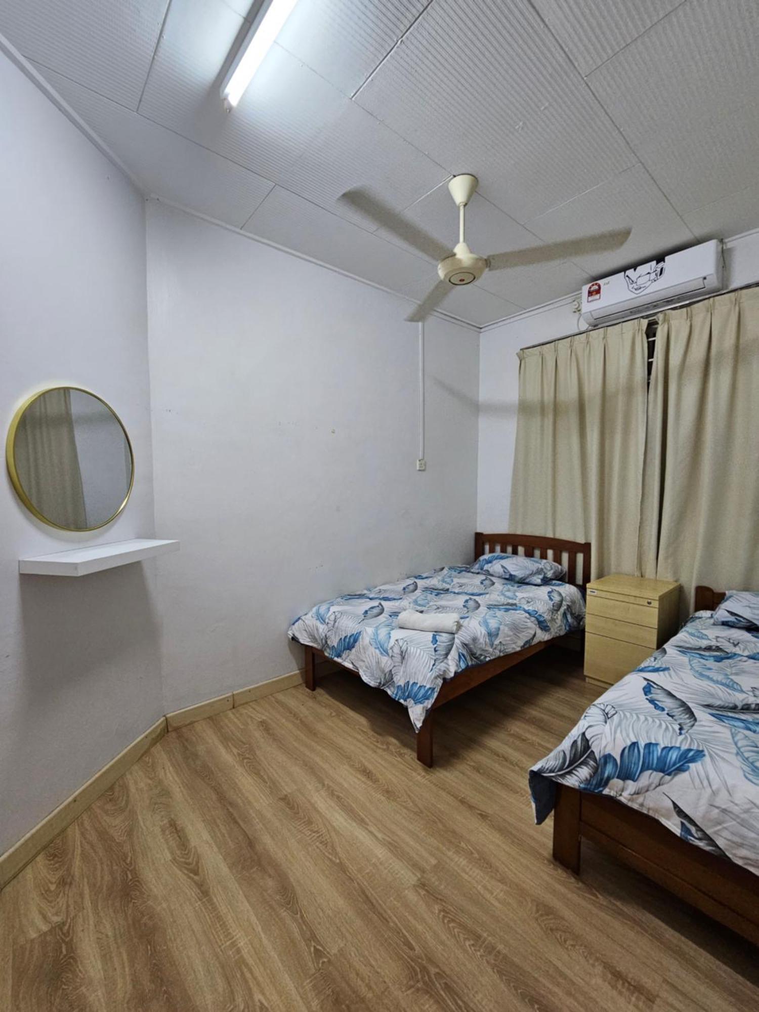 Ruhani Homestay 3 Kb - 4 Bedroom Fully Airconditioned With Wifi & Netflix Kota Bharu Eksteriør bilde