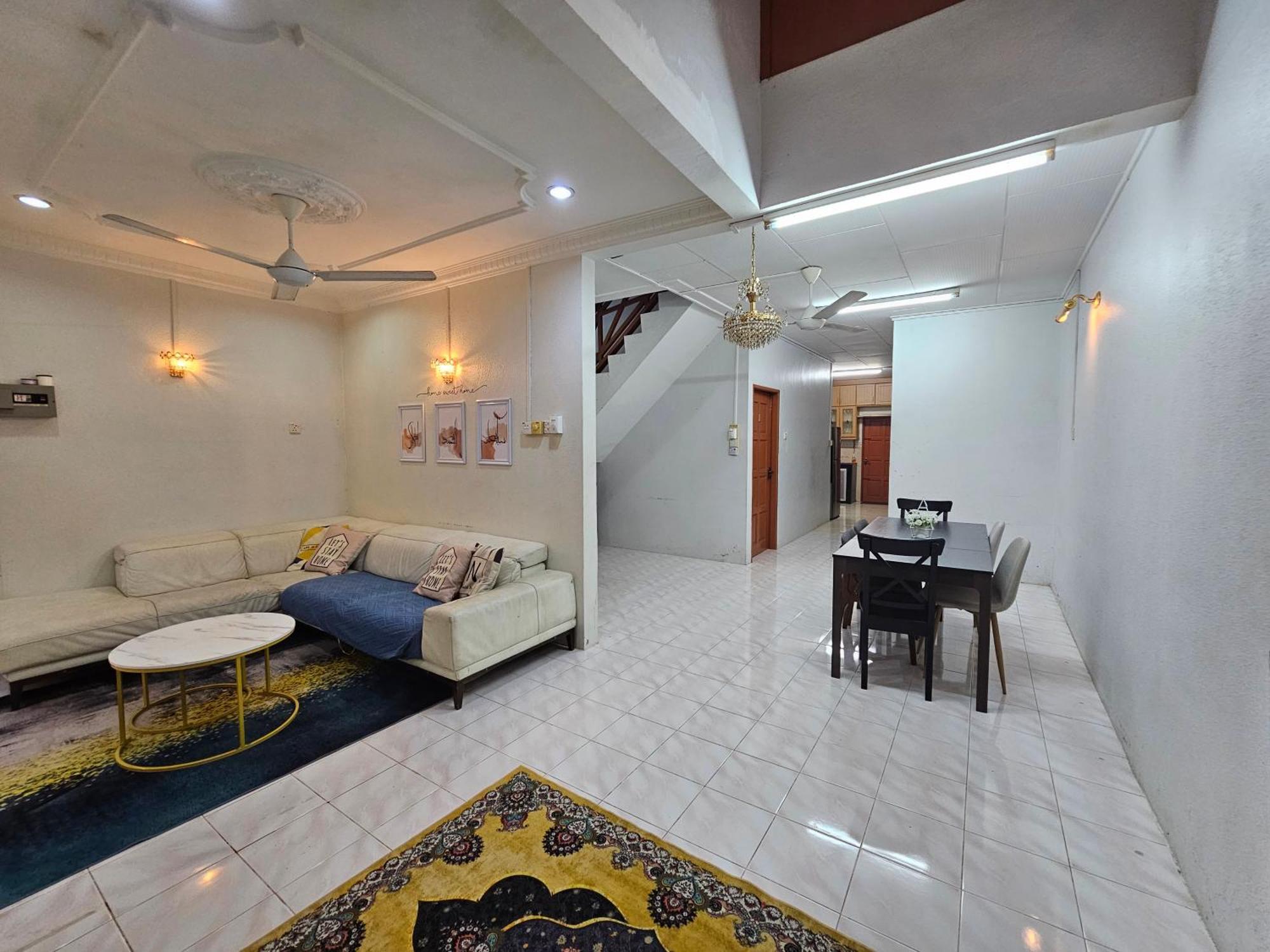 Ruhani Homestay 3 Kb - 4 Bedroom Fully Airconditioned With Wifi & Netflix Kota Bharu Eksteriør bilde