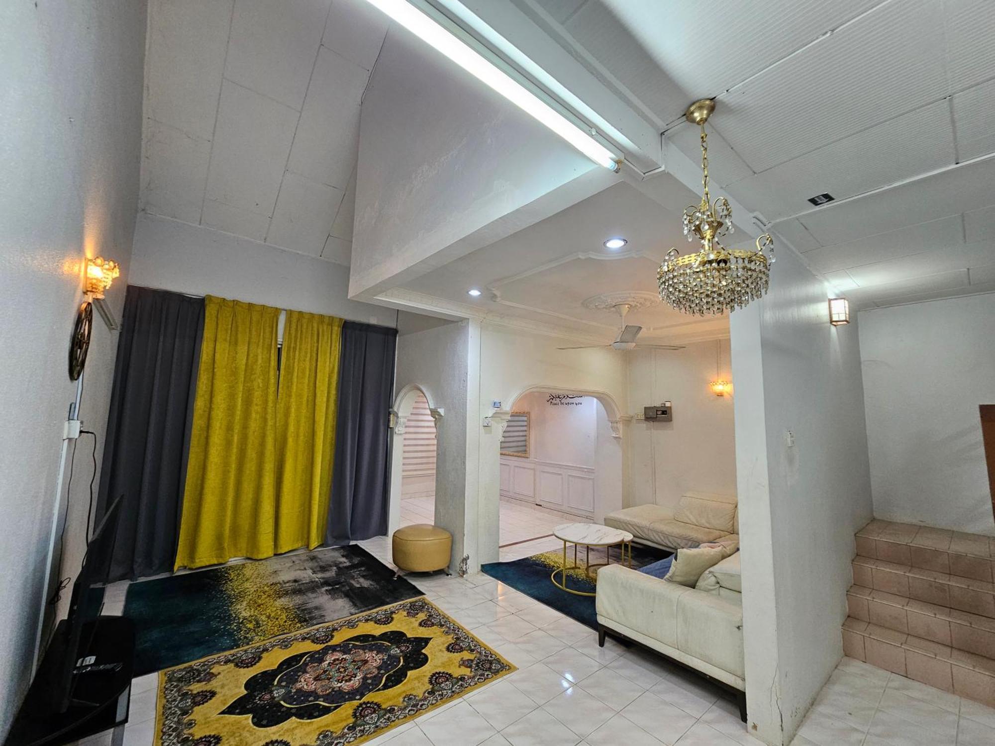 Ruhani Homestay 3 Kb - 4 Bedroom Fully Airconditioned With Wifi & Netflix Kota Bharu Eksteriør bilde