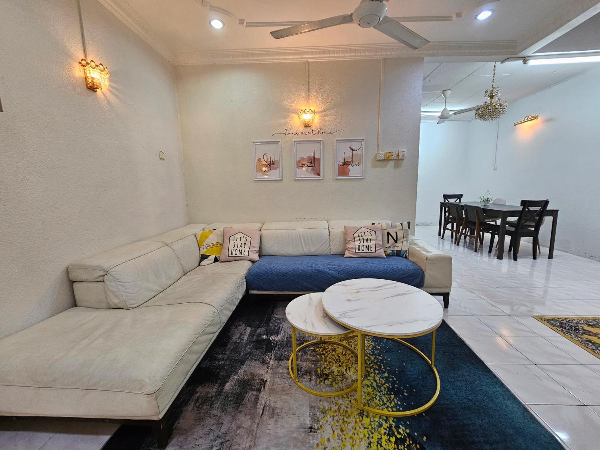 Ruhani Homestay 3 Kb - 4 Bedroom Fully Airconditioned With Wifi & Netflix Kota Bharu Eksteriør bilde